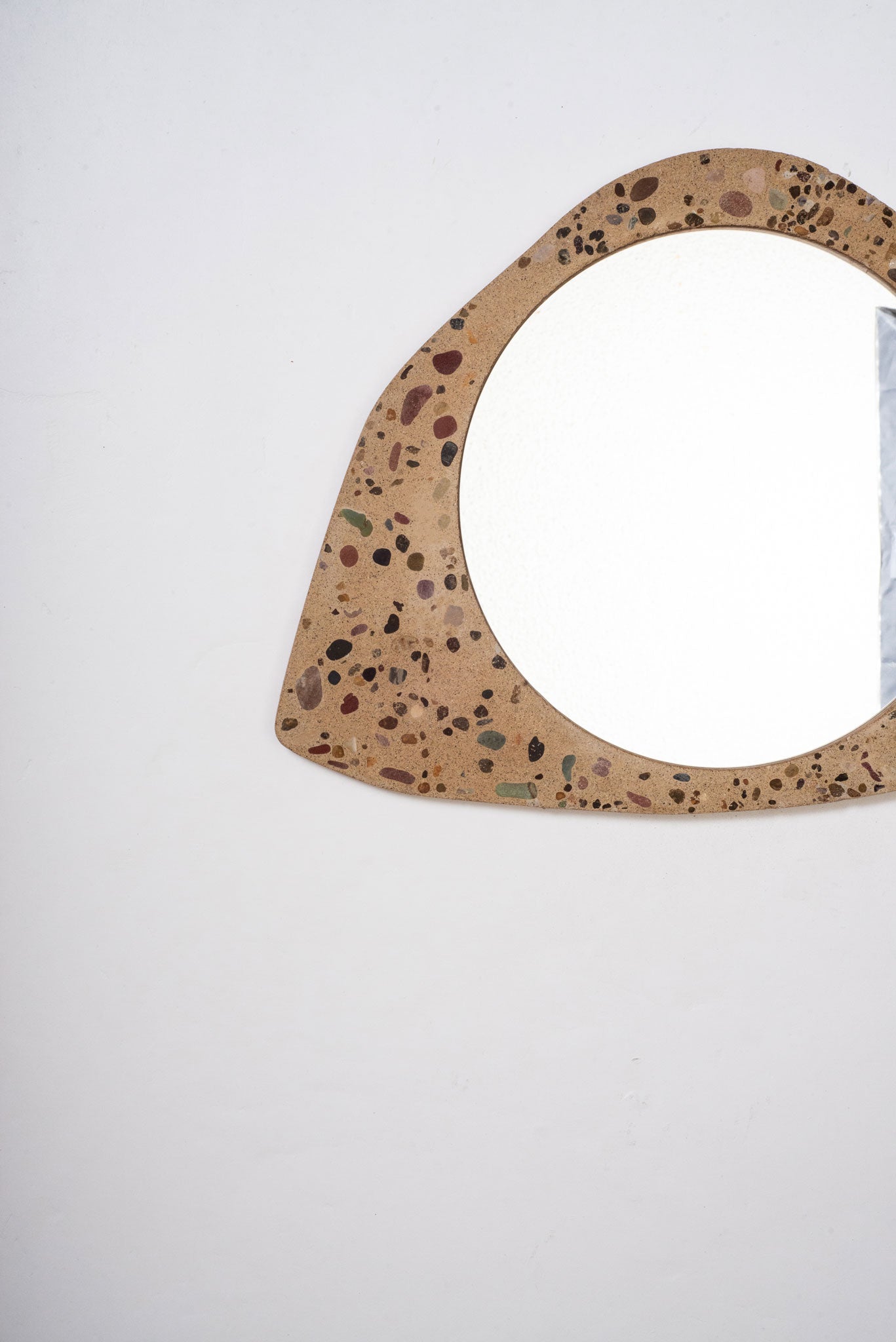 Nova Mirror